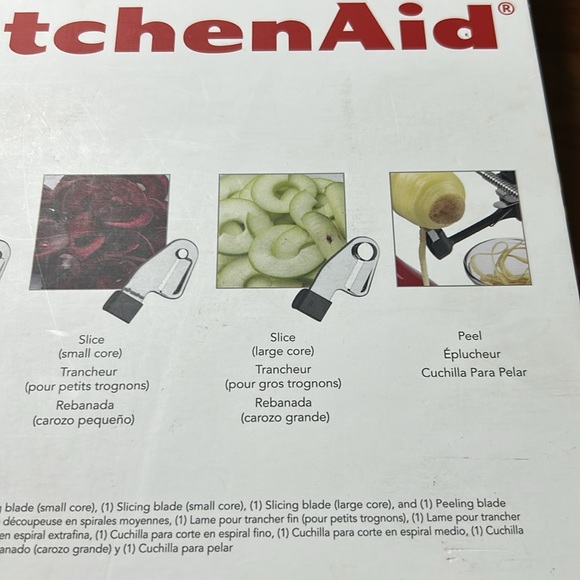 KitchenAid stand mixer attachment
Spiralizer plus with peel, core and
slice. - Picture 7 of 7